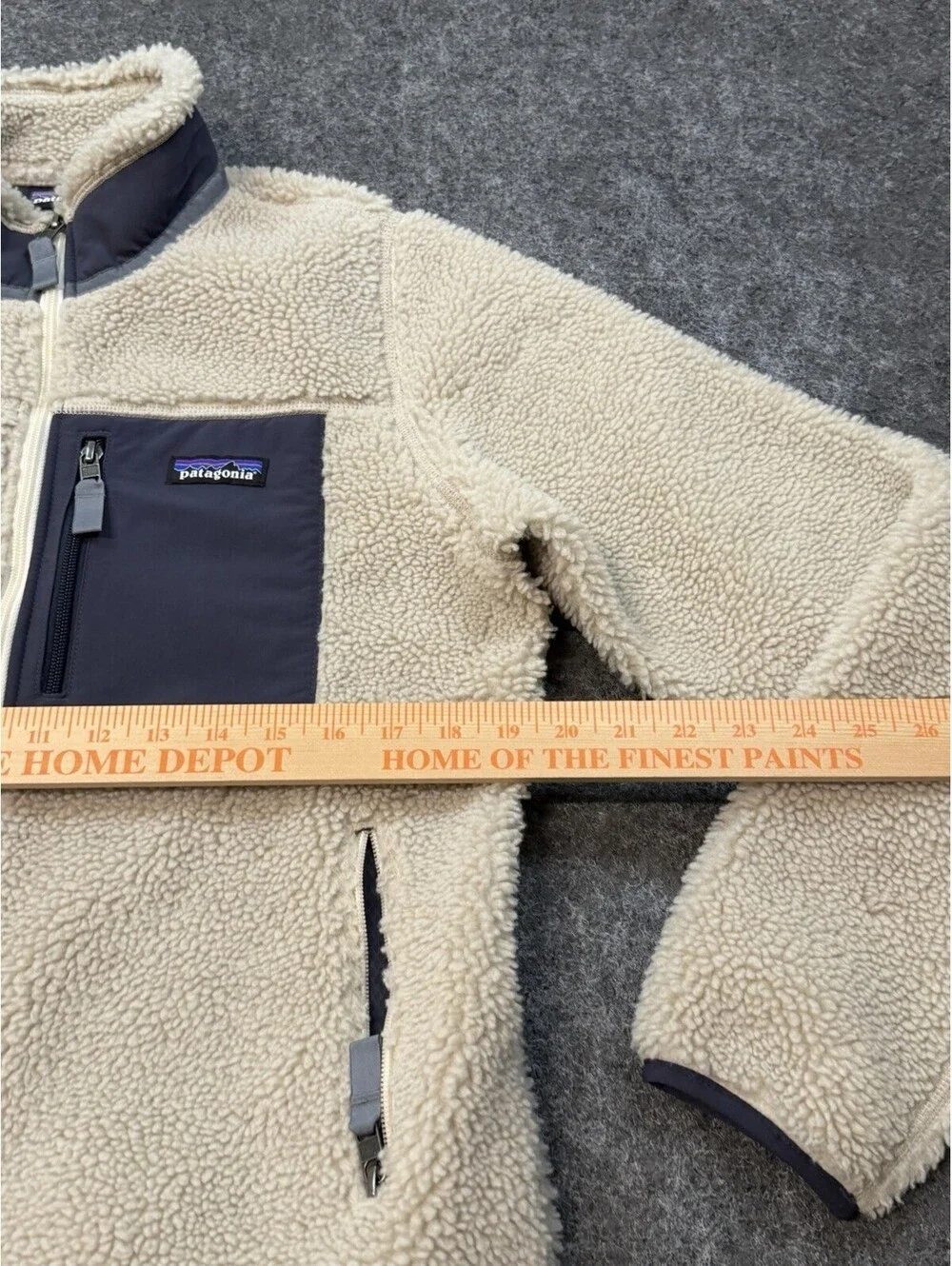 Patagonia Retro Pile Fleece Jacket Men’s M Natural Full Zip Sherpa 23074 FA24